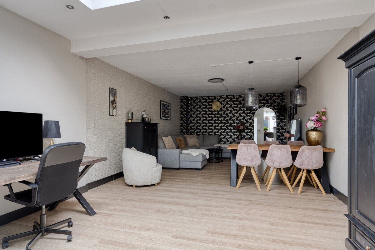 Tussenwoning te koop: Haagbeemd 14, Eindhoven