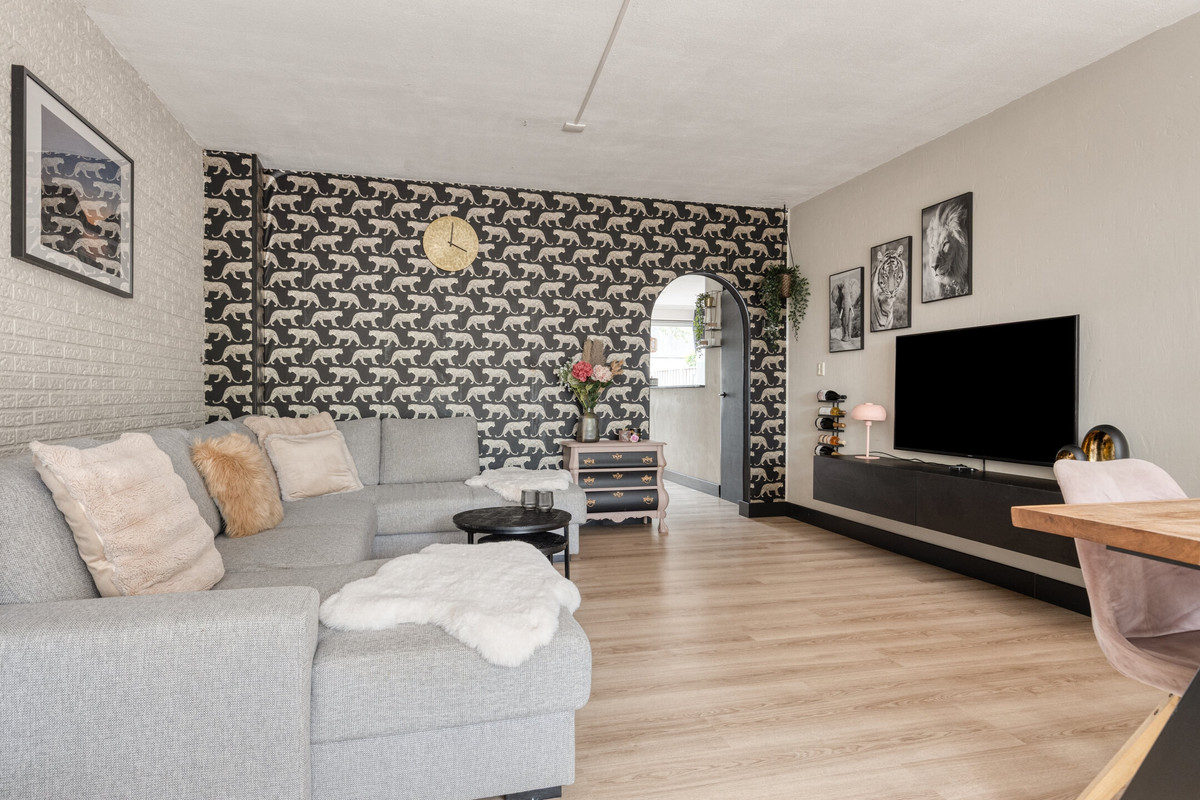 Tussenwoning te koop: Haagbeemd 14, Eindhoven