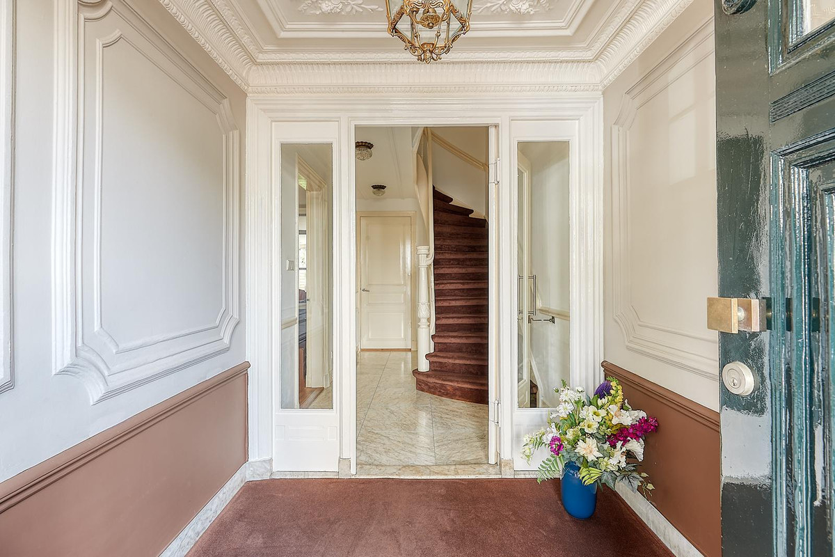 Tussenwoning te koop: Bezuidenhoutseweg 123, 'S-Gravenhage