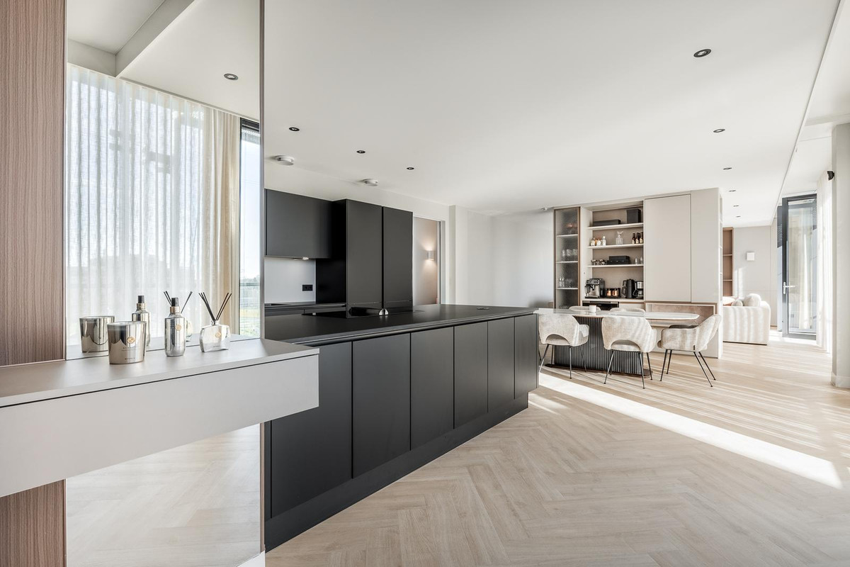 Appartement te koop: Zilverparkkade 132, Lelystad