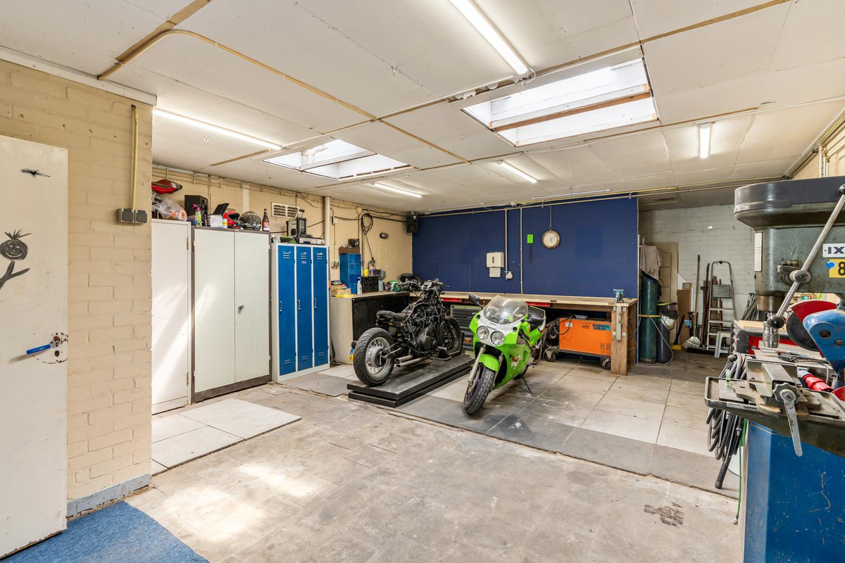 Hoekwoning te koop: Schurinksdwarsweg 34, Enschede