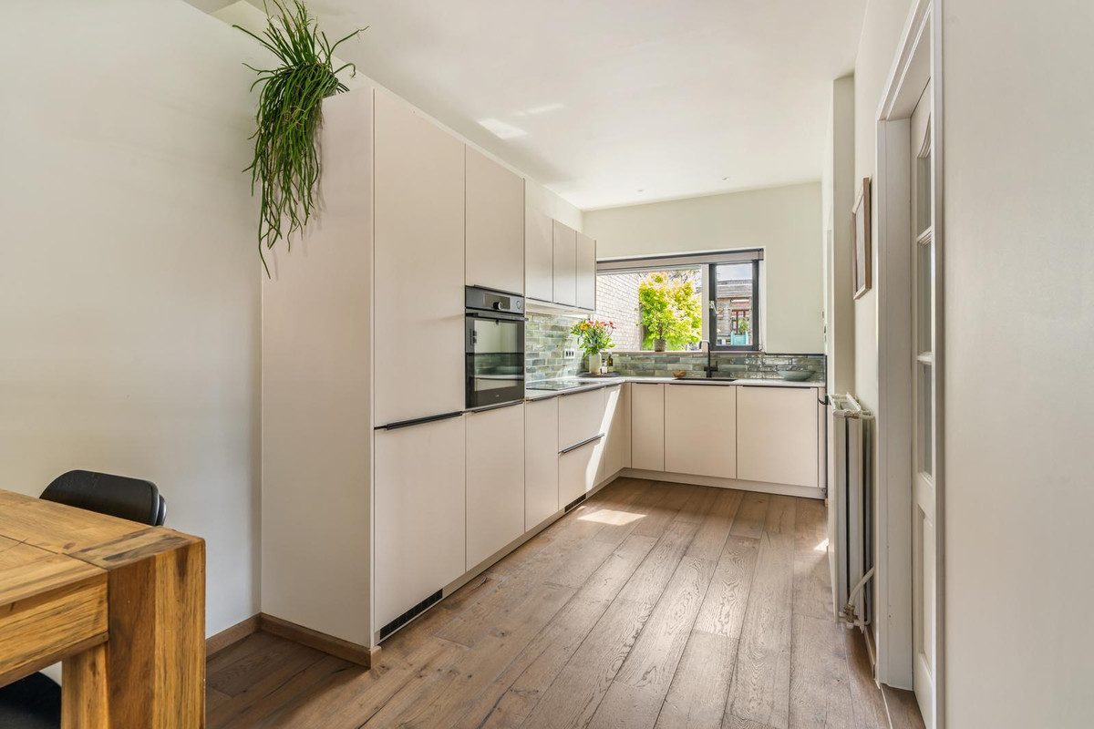 Hoekwoning te koop: Schurinksdwarsweg 34, Enschede