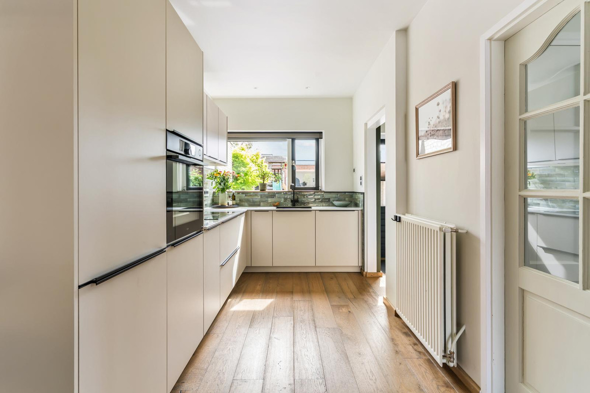 Hoekwoning te koop: Schurinksdwarsweg 34, Enschede