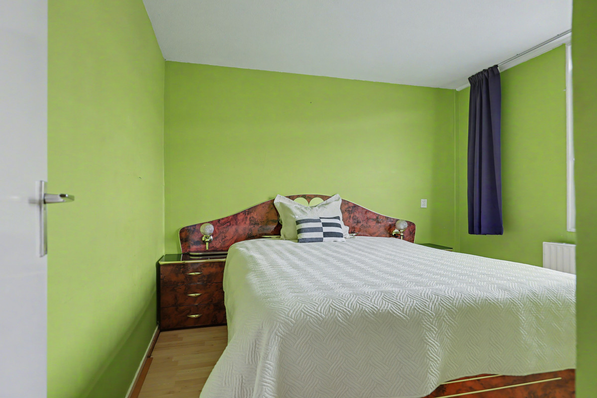 Tussenwoning te koop: Overlanderstraat 680, Purmerend