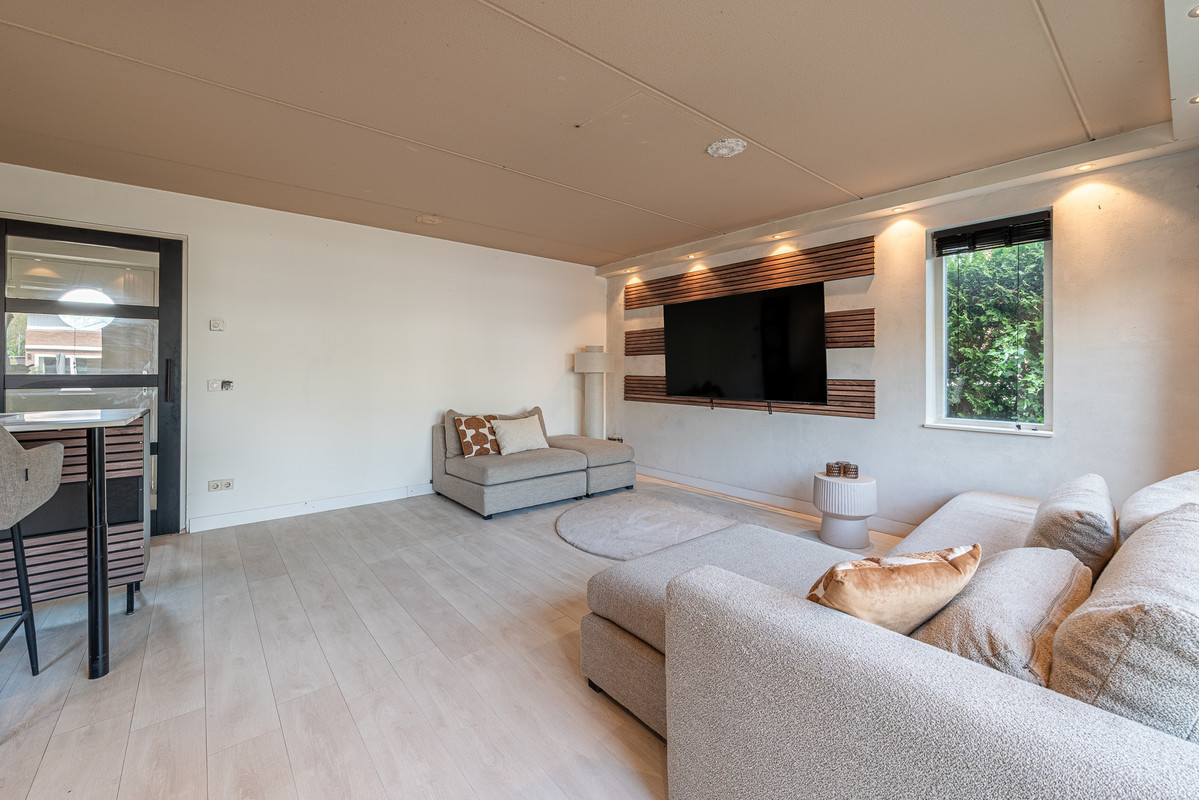 Vrijstaande woning te koop: Vinkenkade 77R42, Vinkeveen