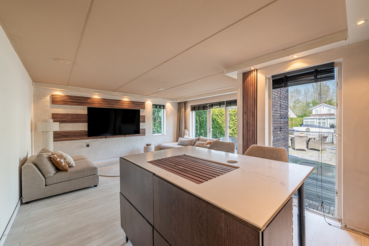 Vrijstaande woning te koop: Vinkenkade 77R42, Vinkeveen
