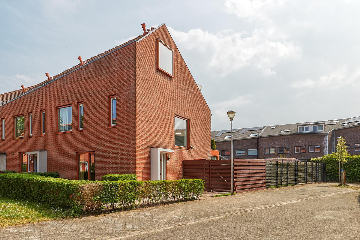 Hoekwoning te koop: Faberlaan 48, 'S-Gravenhage