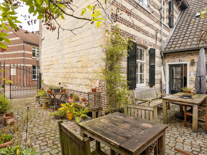 Hoolstraat 1