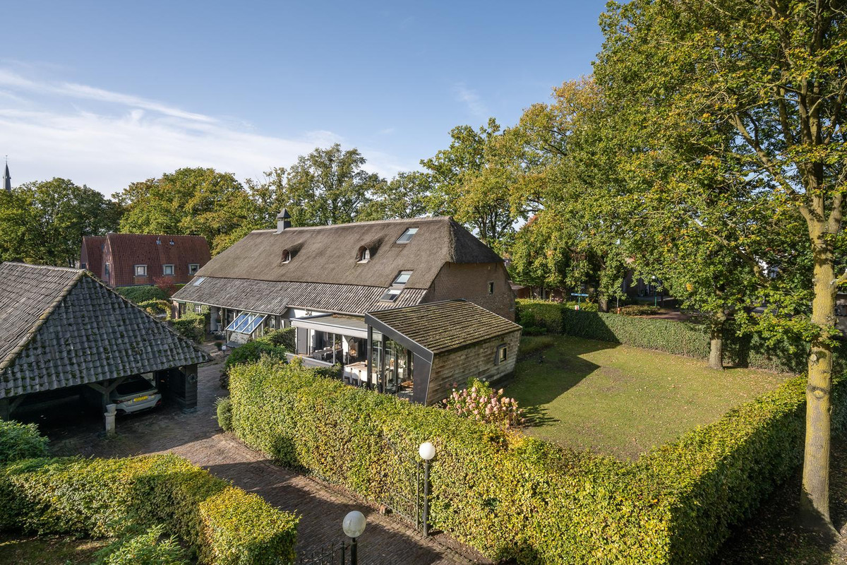 Twee-onder-één-kap te koop: Torenstraat 34, Heeswijk-Dinther