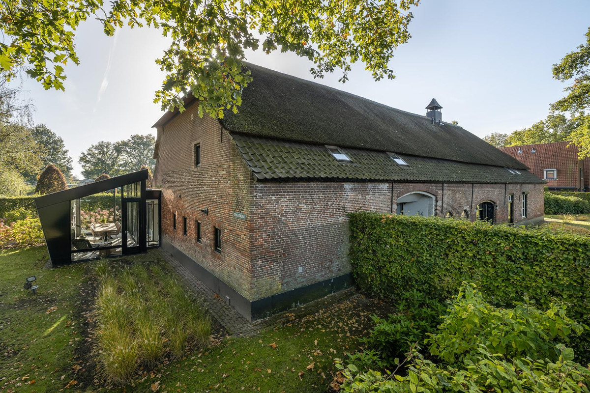 Twee-onder-één-kap te koop: Torenstraat 34, Heeswijk-Dinther