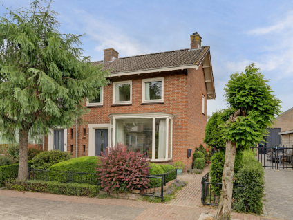 Burg. van Haarenstraat 6