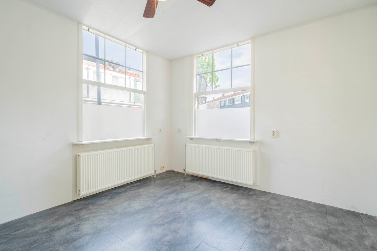 Vrijstaande woning te koop: Pieter Latensteinstraat 74, Zaandam