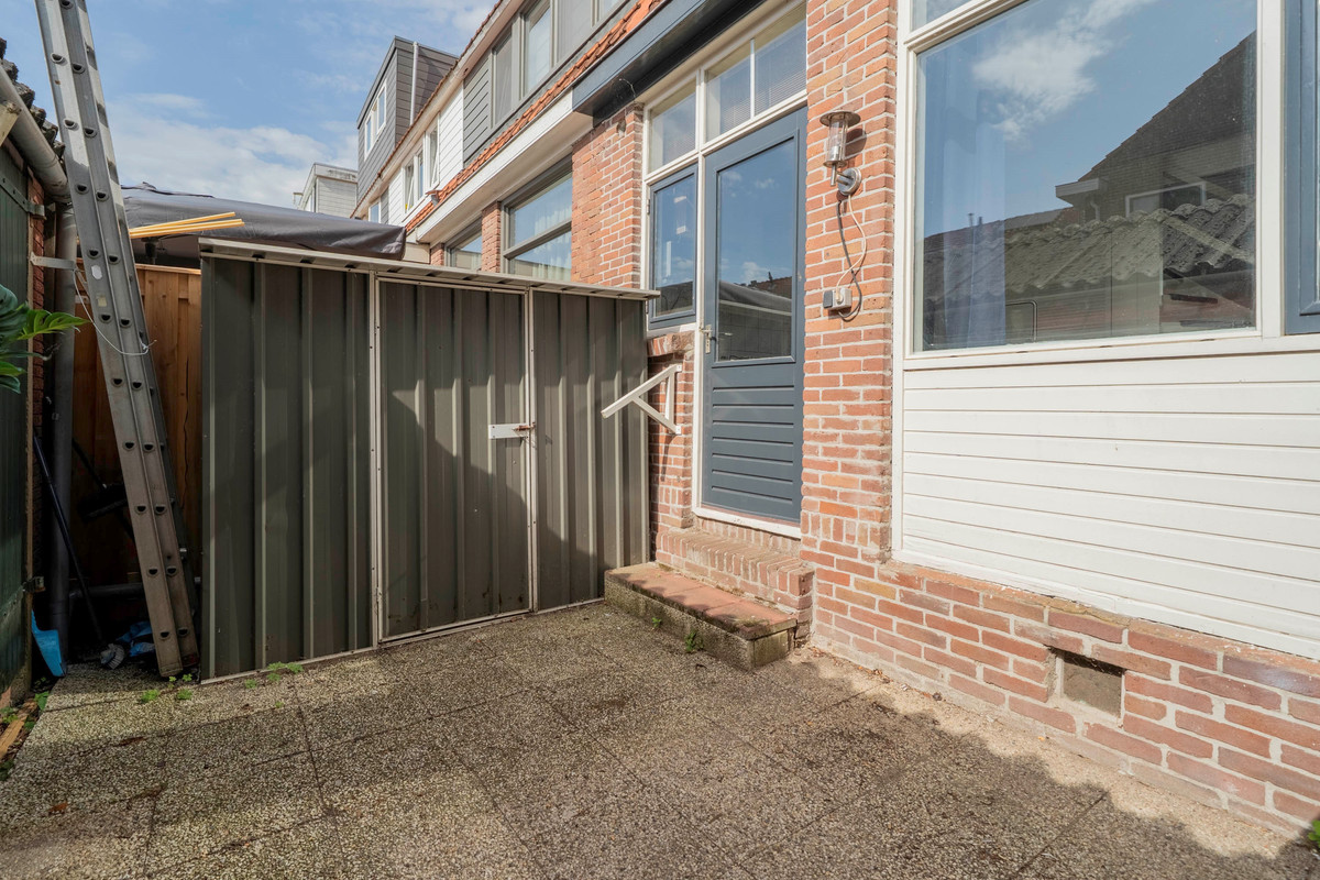 Vrijstaande woning te koop: Pieter Latensteinstraat 74, Zaandam