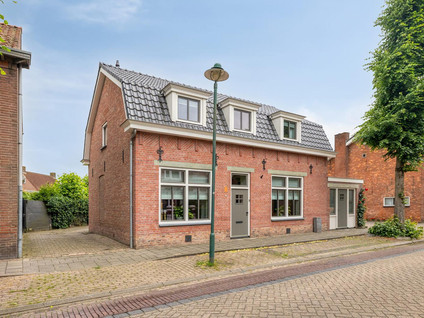 Stationstraat 30
