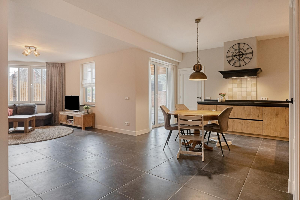 Vrijstaande woning te koop: Stationstraat 30, Alphen