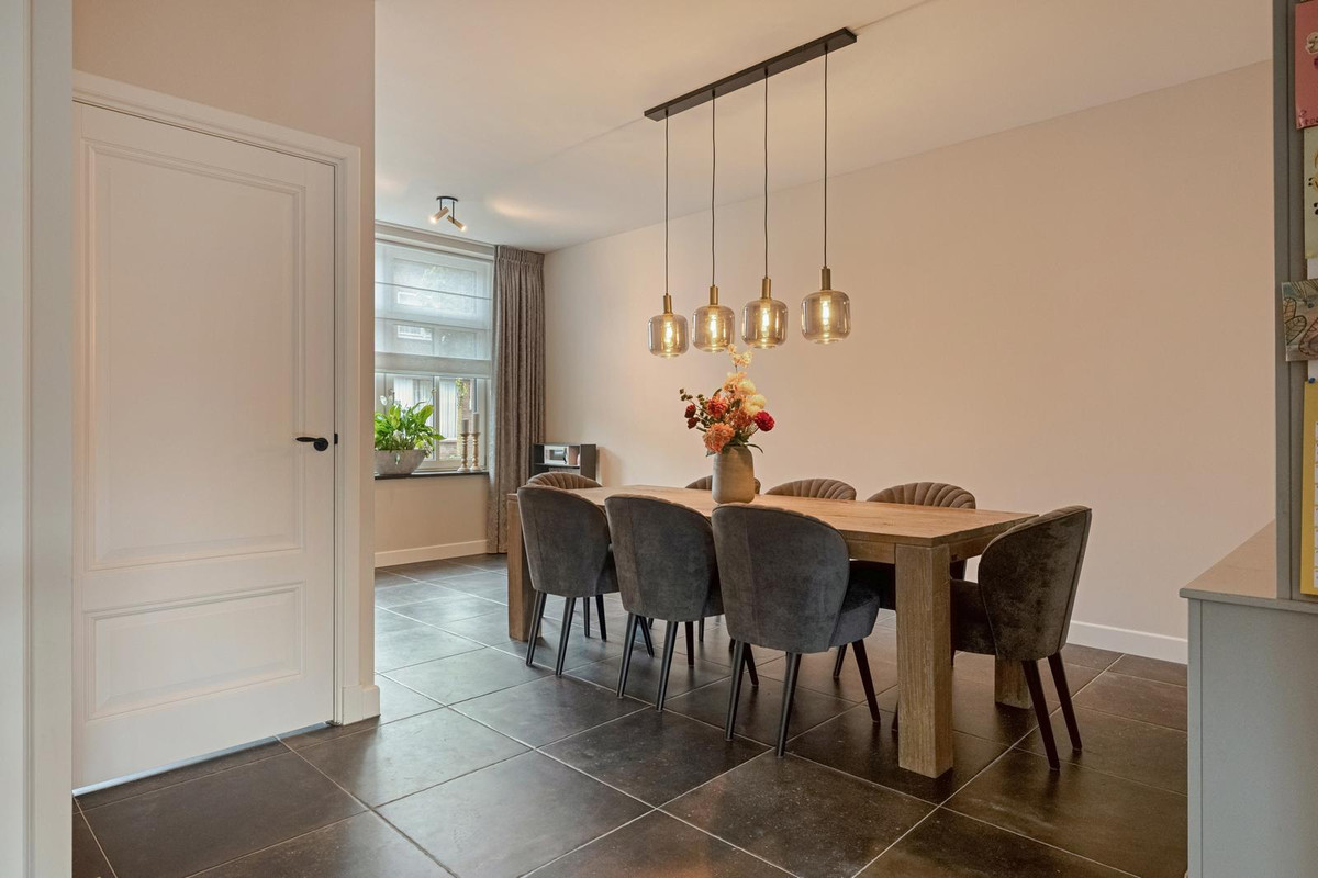 Vrijstaande woning te koop: Stationstraat 30, Alphen