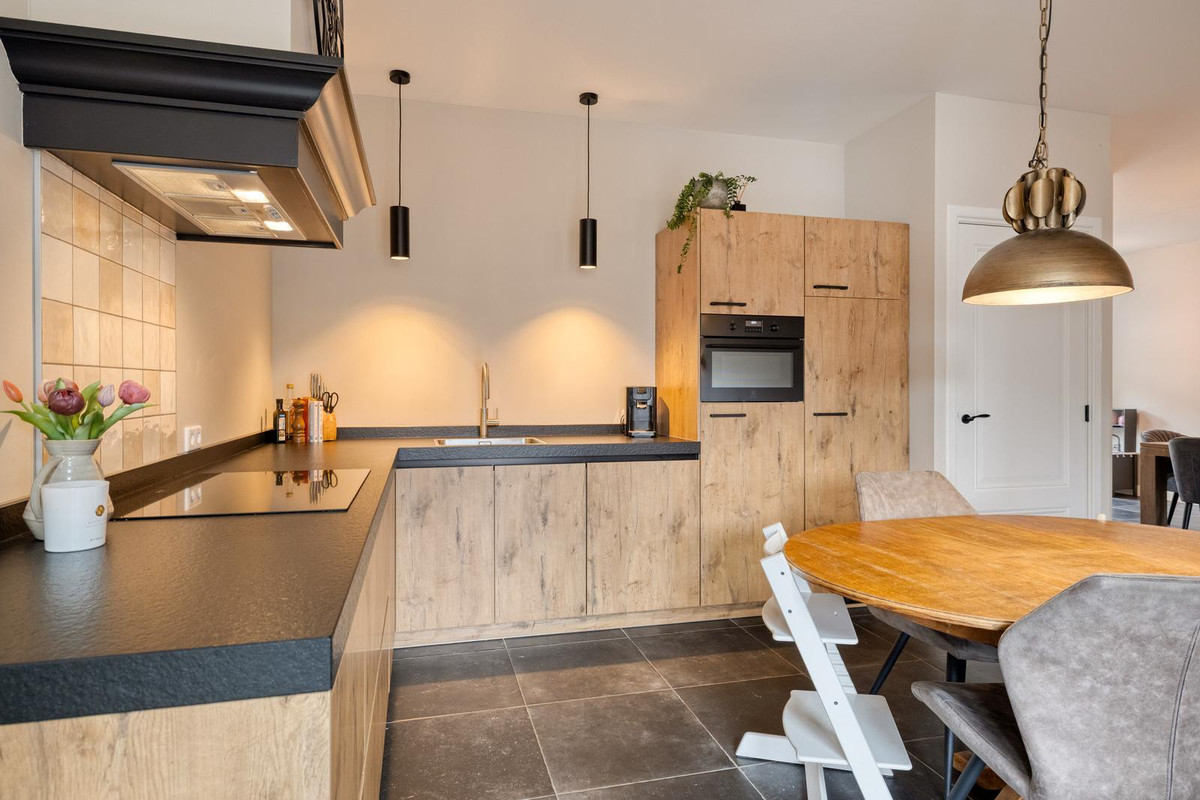 Vrijstaande woning te koop: Stationstraat 30, Alphen
