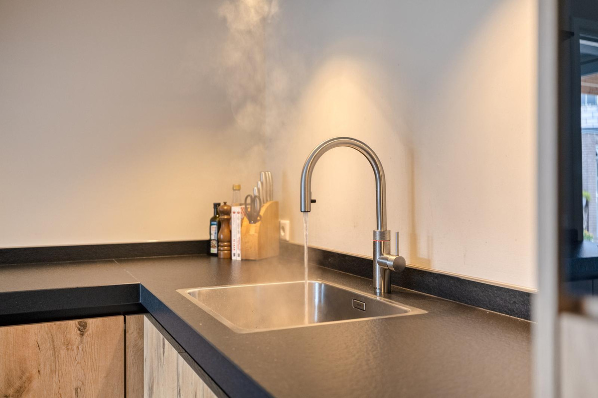 Vrijstaande woning te koop: Stationstraat 30, Alphen