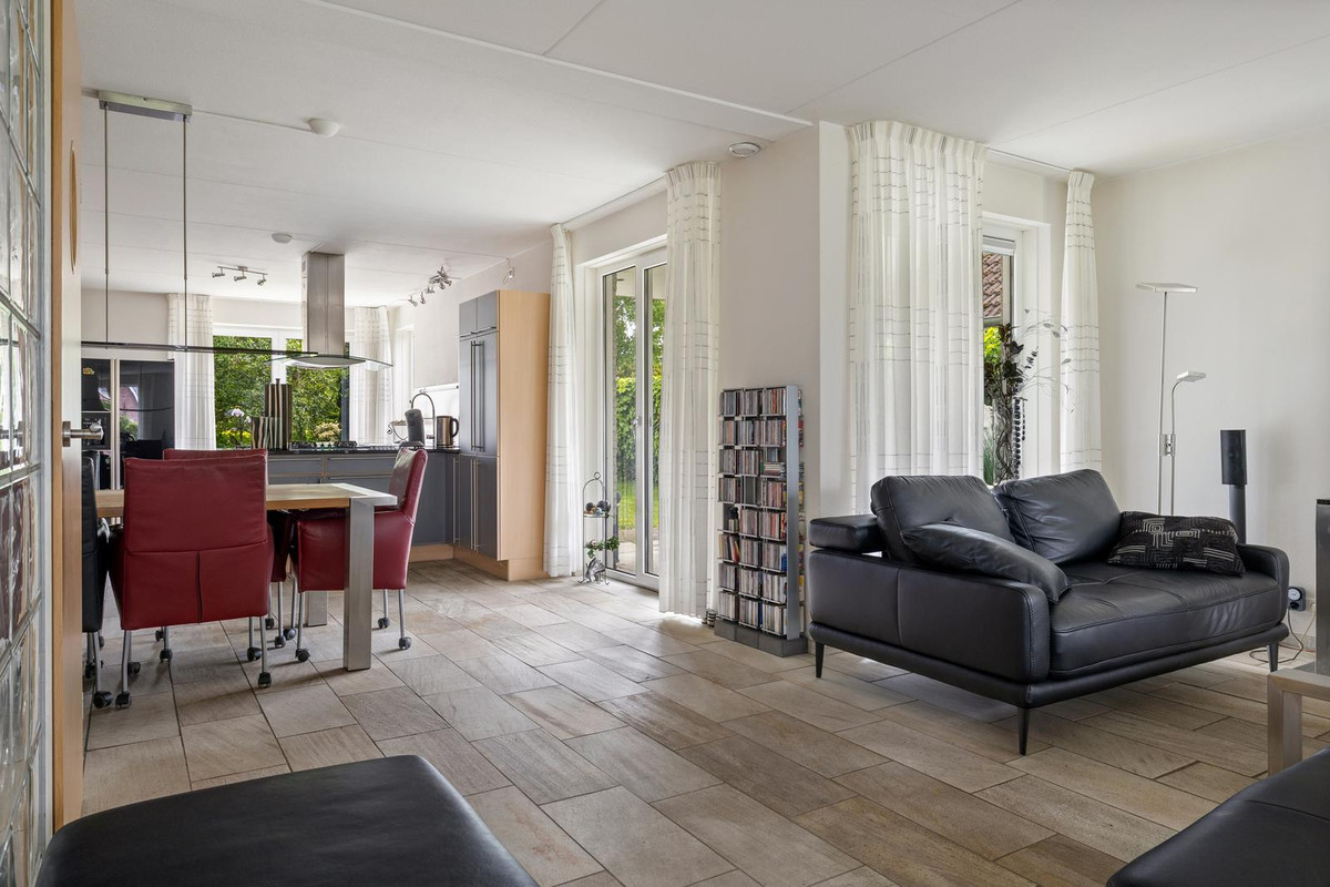 Vrijstaande woning te koop: Molenwijk OZ 34, Klazienaveen