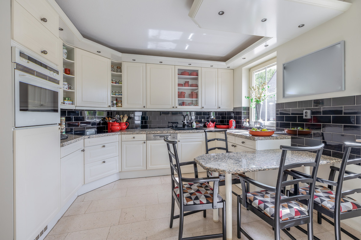 Vrijstaande woning te koop: Woubrechterf 37, Waddinxveen