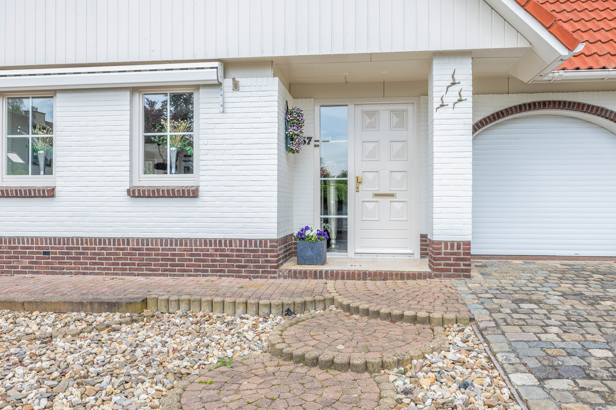 Vrijstaande woning te koop: Woubrechterf 37, Waddinxveen