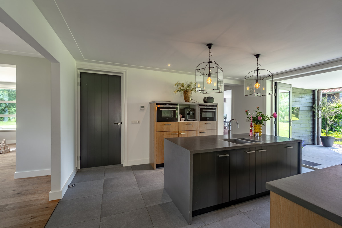 Vrijstaande woning te koop: Enterveenweg 3, Enter