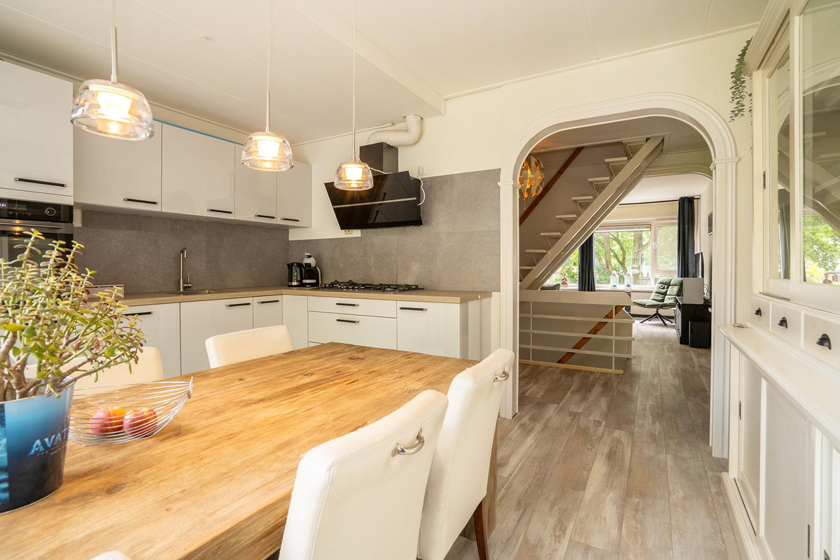 Tussenwoning te koop: Hekselbrink 16, Enschede