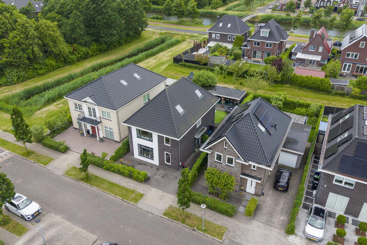 Vrijstaande woning te koop: Brikzeil 20, Almere