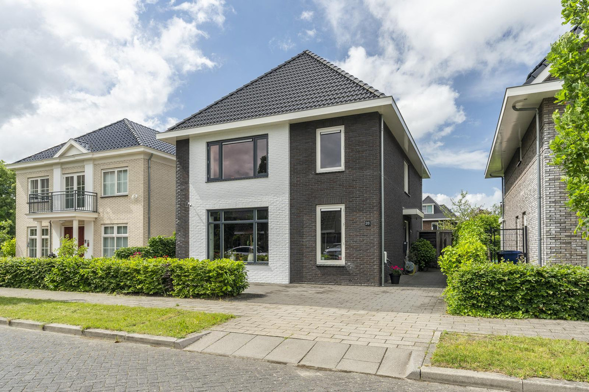 Vrijstaande woning te koop: Brikzeil 20, Almere