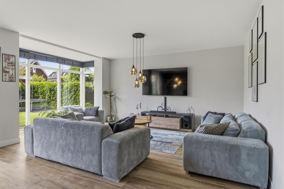 Vrijstaande woning te koop: Brikzeil 20, Almere