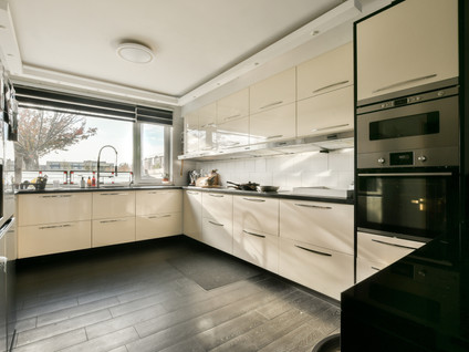 Terneuzenstraat 8