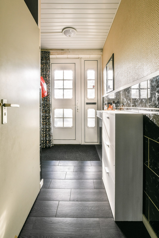 Tussenwoning te koop: Terneuzenstraat 8, Almere