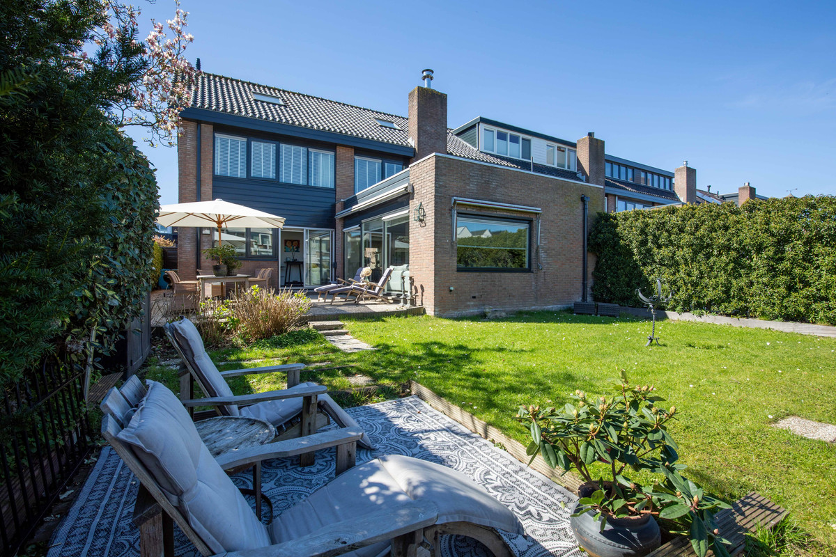 Hoekwoning te koop: Ringvaartzijde 54, Aalsmeer