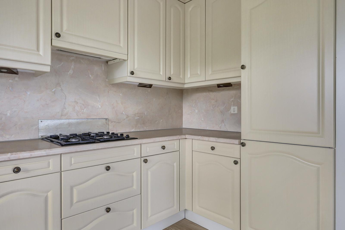 Appartement te koop: Lokkertsemolenweg 58, Hoogvliet Rotterdam
