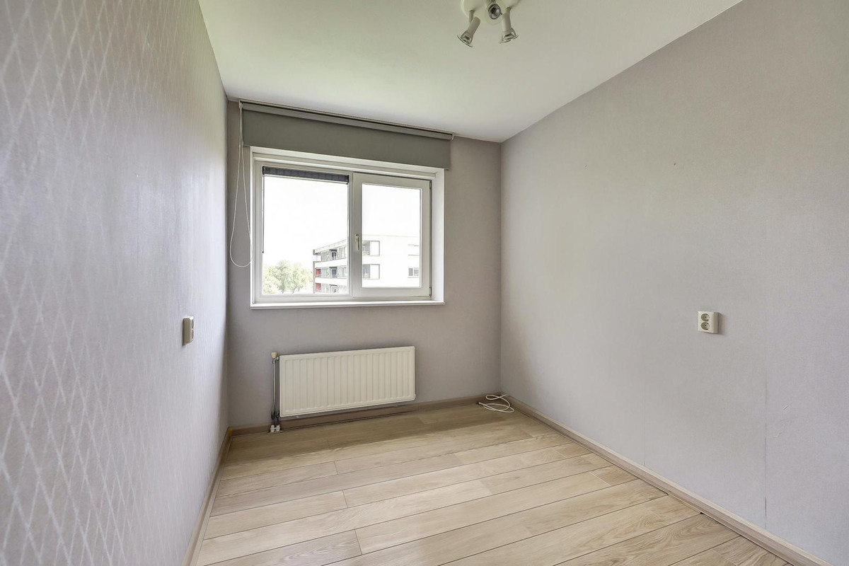 Appartement te koop: Lokkertsemolenweg 58, Hoogvliet Rotterdam