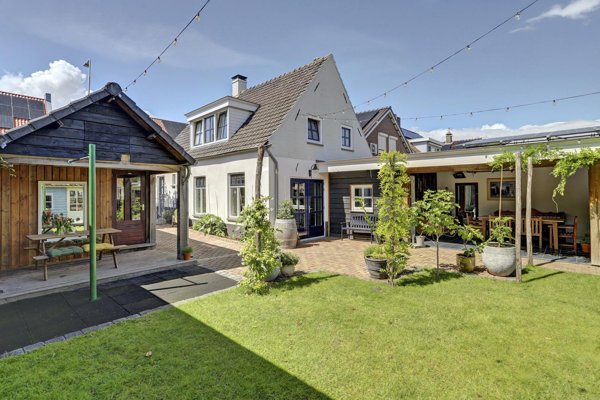 Vrijstaande woning te koop: Koningin Wilhelminastraat 16, Hedel