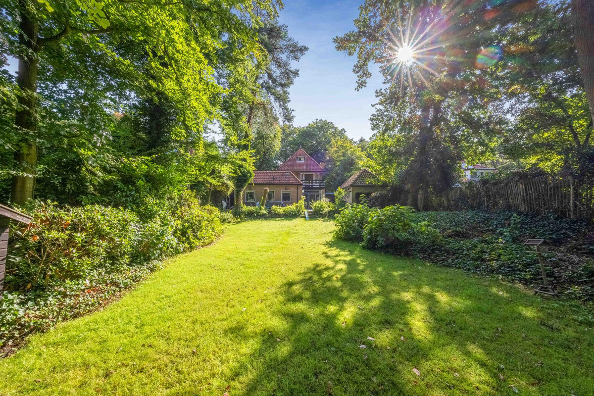 Vrijstaande woning te koop: Albert Cuyplaan 11, Bilthoven