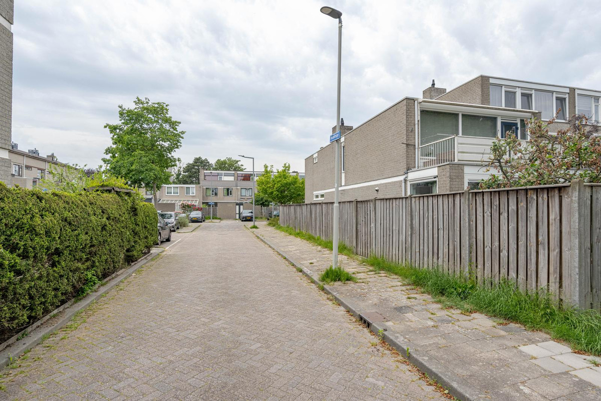 Appartement te koop: Hoge Weije 90, Hoogvliet Rotterdam
