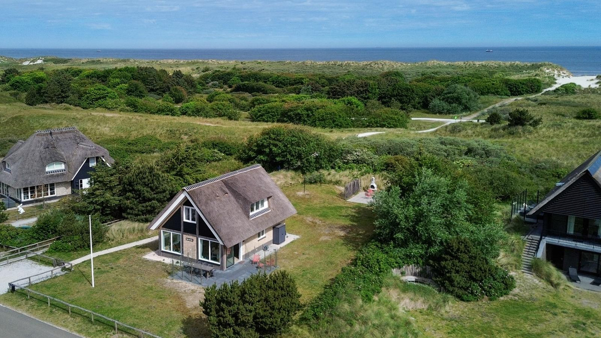 Vrijstaande woning te koop: Bosrand 74, Buren