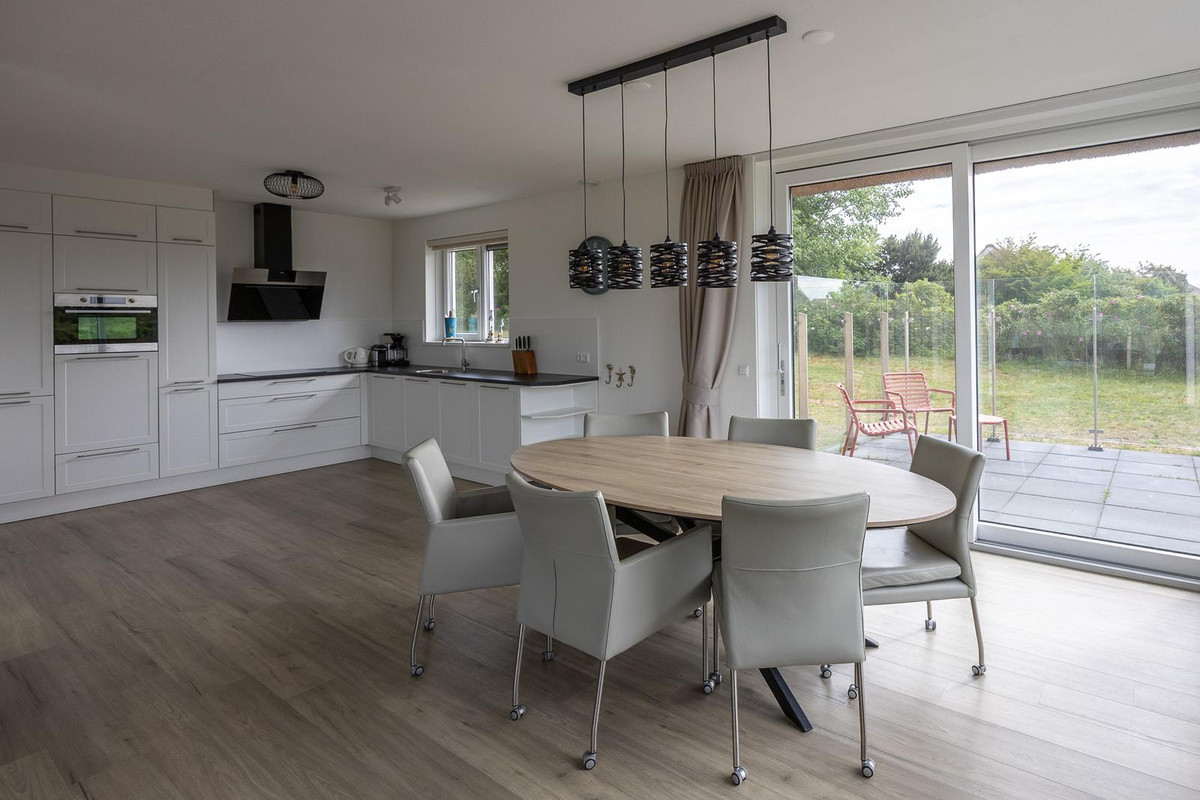 Vrijstaande woning te koop: Bosrand 74, Buren