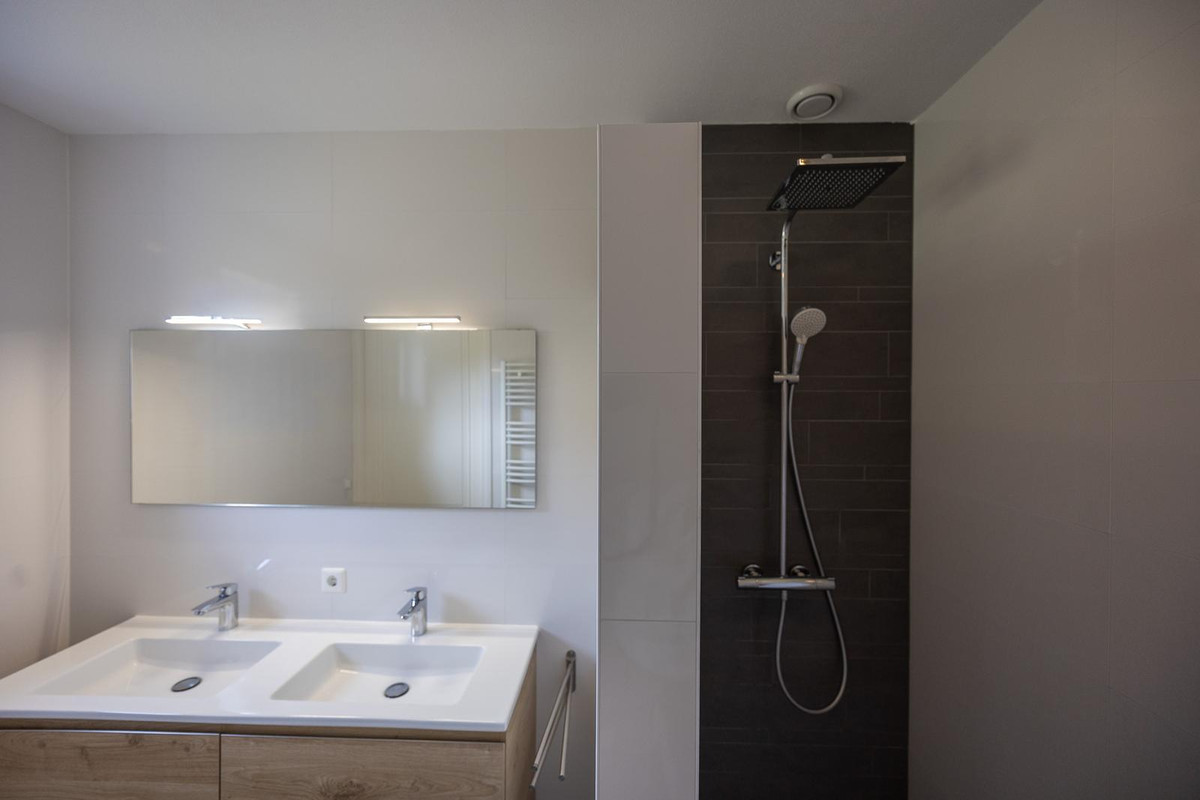 Vrijstaande woning te koop: Bosrand 74, Buren