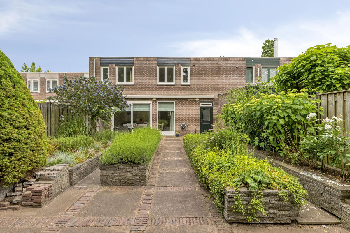 Tussenwoning te koop: Bordeauxlaan 36, Eindhoven