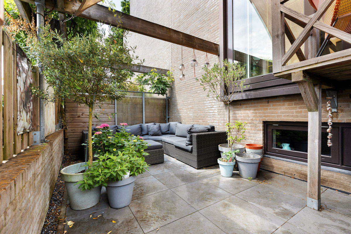 Tussenwoning te koop: Topaasstraat 1, Ede