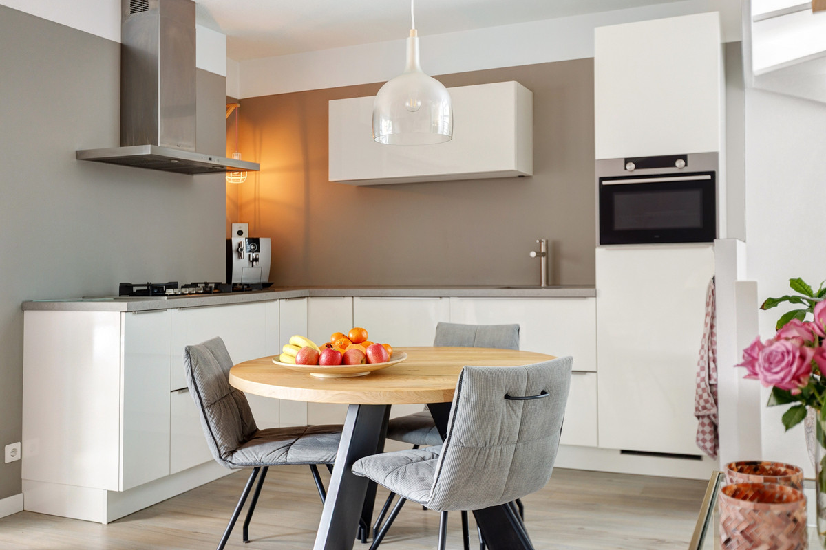 Tussenwoning te koop: Topaasstraat 1, Ede