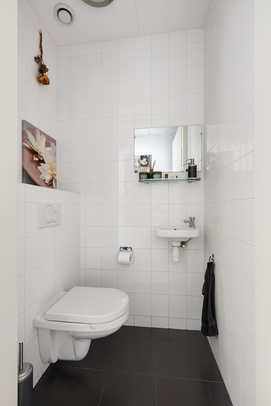 Tussenwoning te koop: Topaasstraat 1, Ede