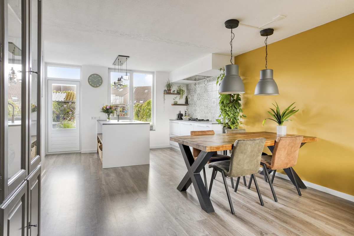 Tussenwoning te koop: Zwedenpad 15, Bergen Op Zoom