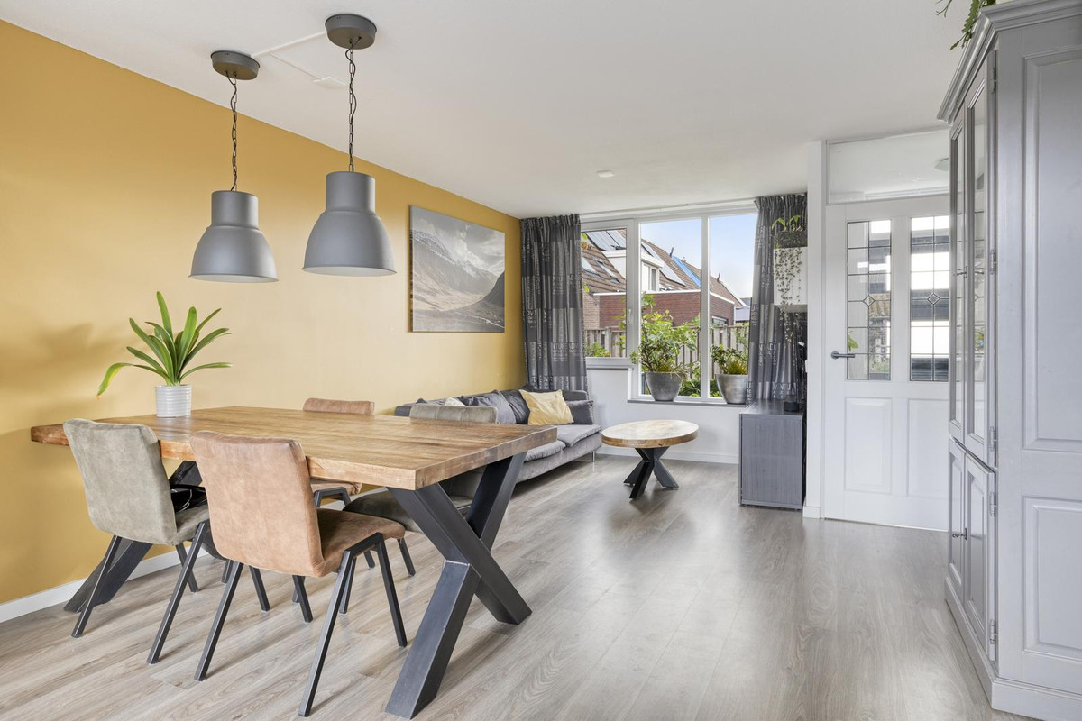 Tussenwoning te koop: Zwedenpad 15, Bergen Op Zoom