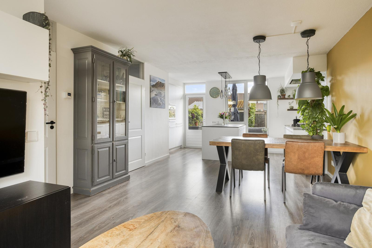 Tussenwoning te koop: Zwedenpad 15, Bergen Op Zoom