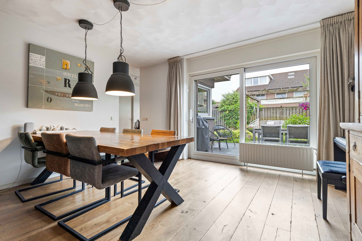 Tussenwoning te koop: Lijsbeth Van Villeynstraat 37, Helmond