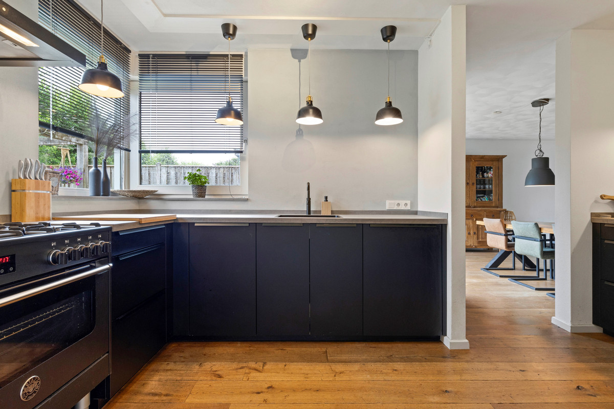 Tussenwoning te koop: Lijsbeth Van Villeynstraat 37, Helmond